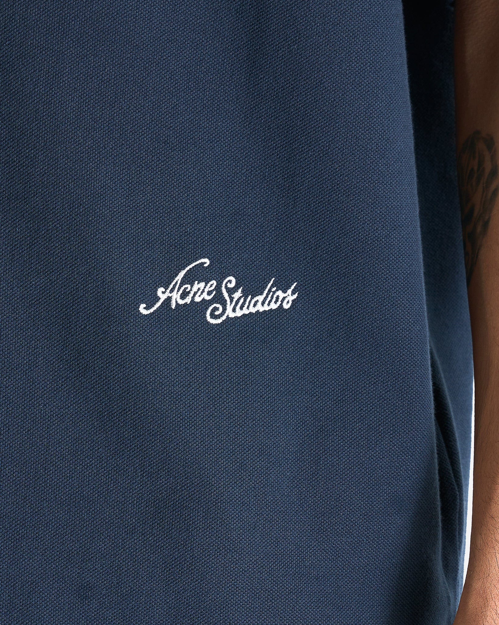 Logo T-Shirt in Deep Blue - Image 4