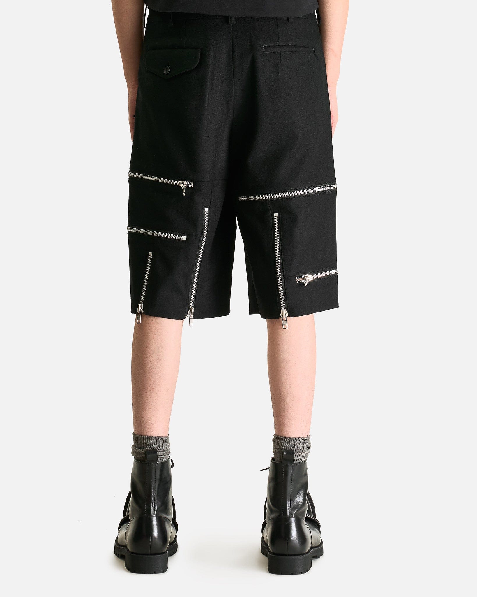 Zipper Shorts in Black - Image 3