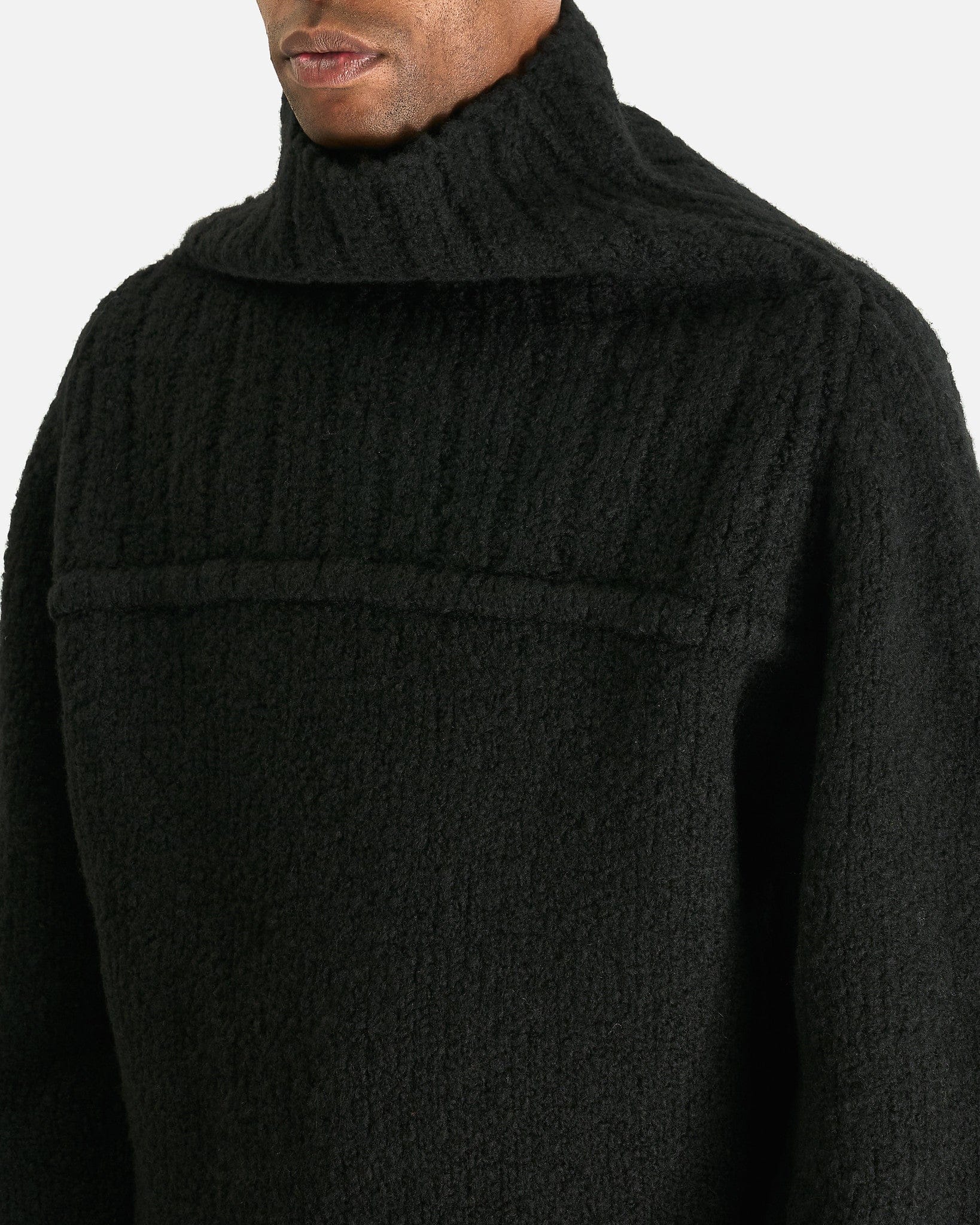 Major M.K. Sweater in Black - Image 4