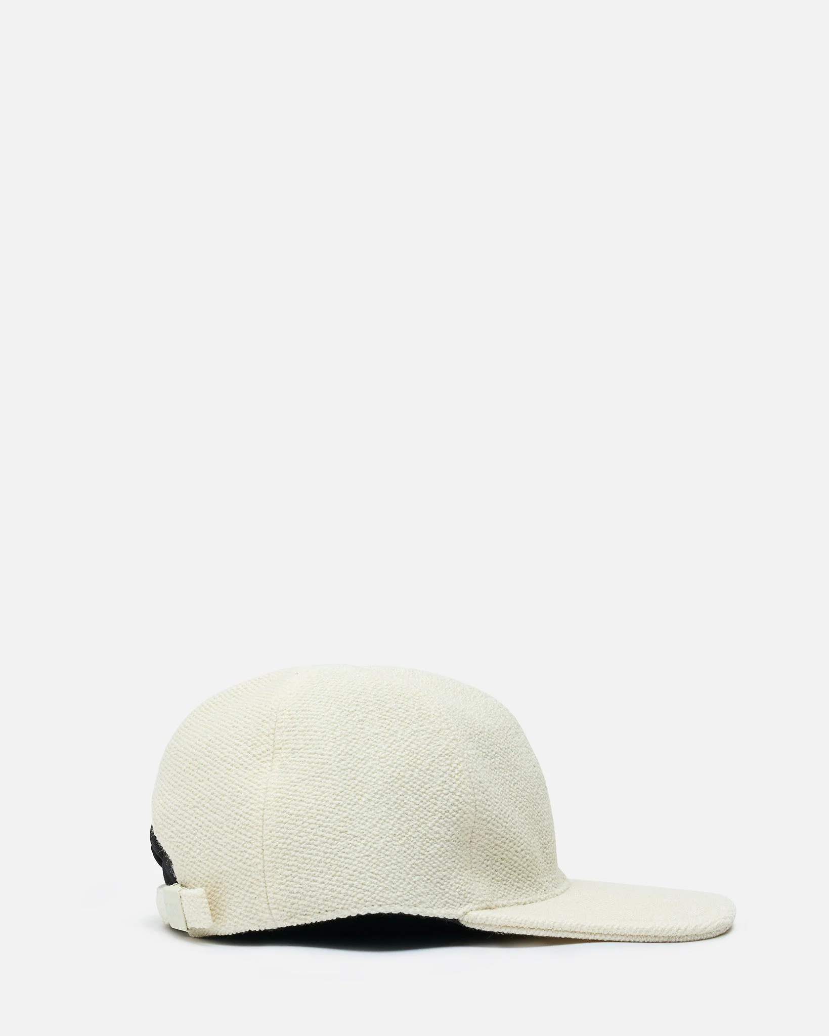 Vidar Cap in Off White - Image 3