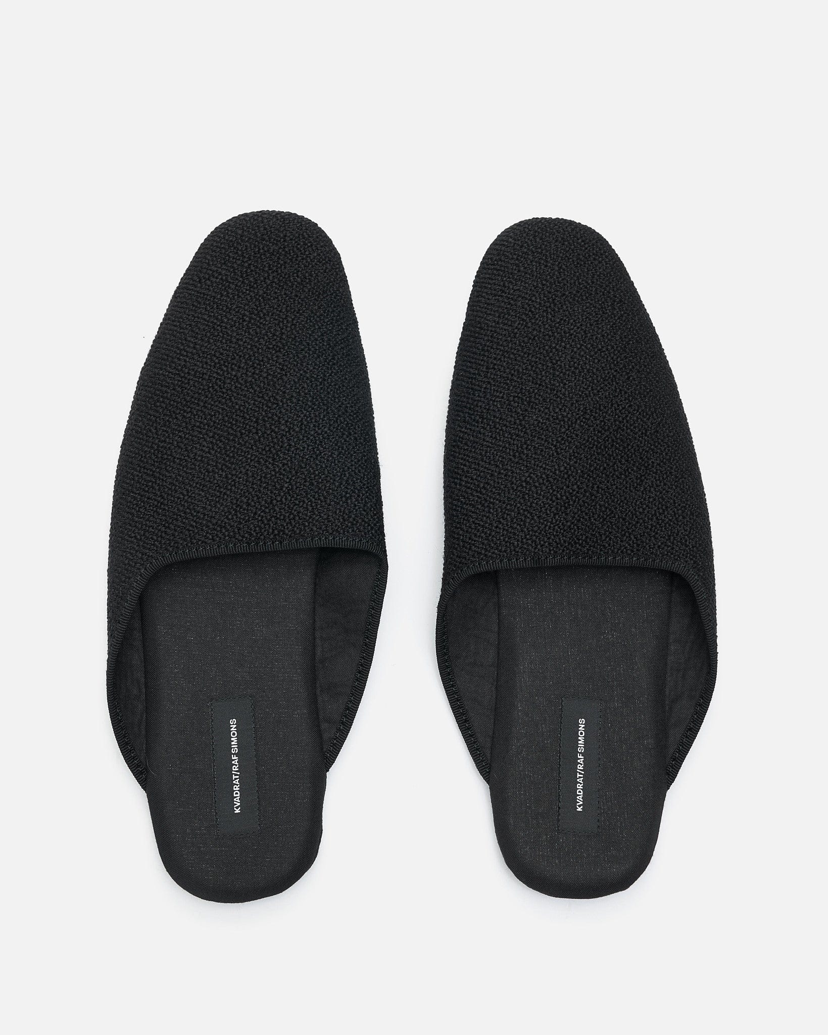 Vidar Slippers in Black - Image 6