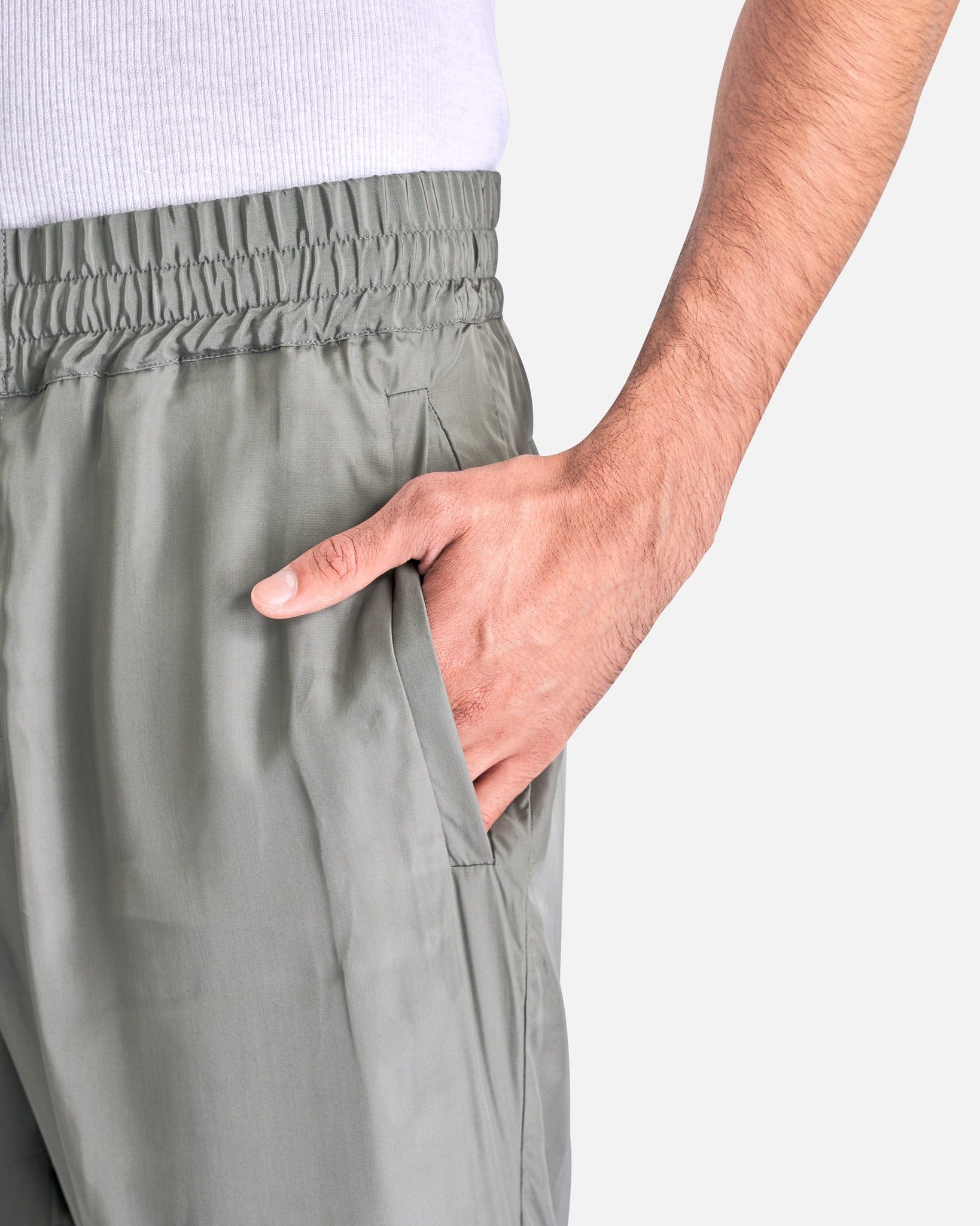 Pelville Pants in Grey - Image 5
