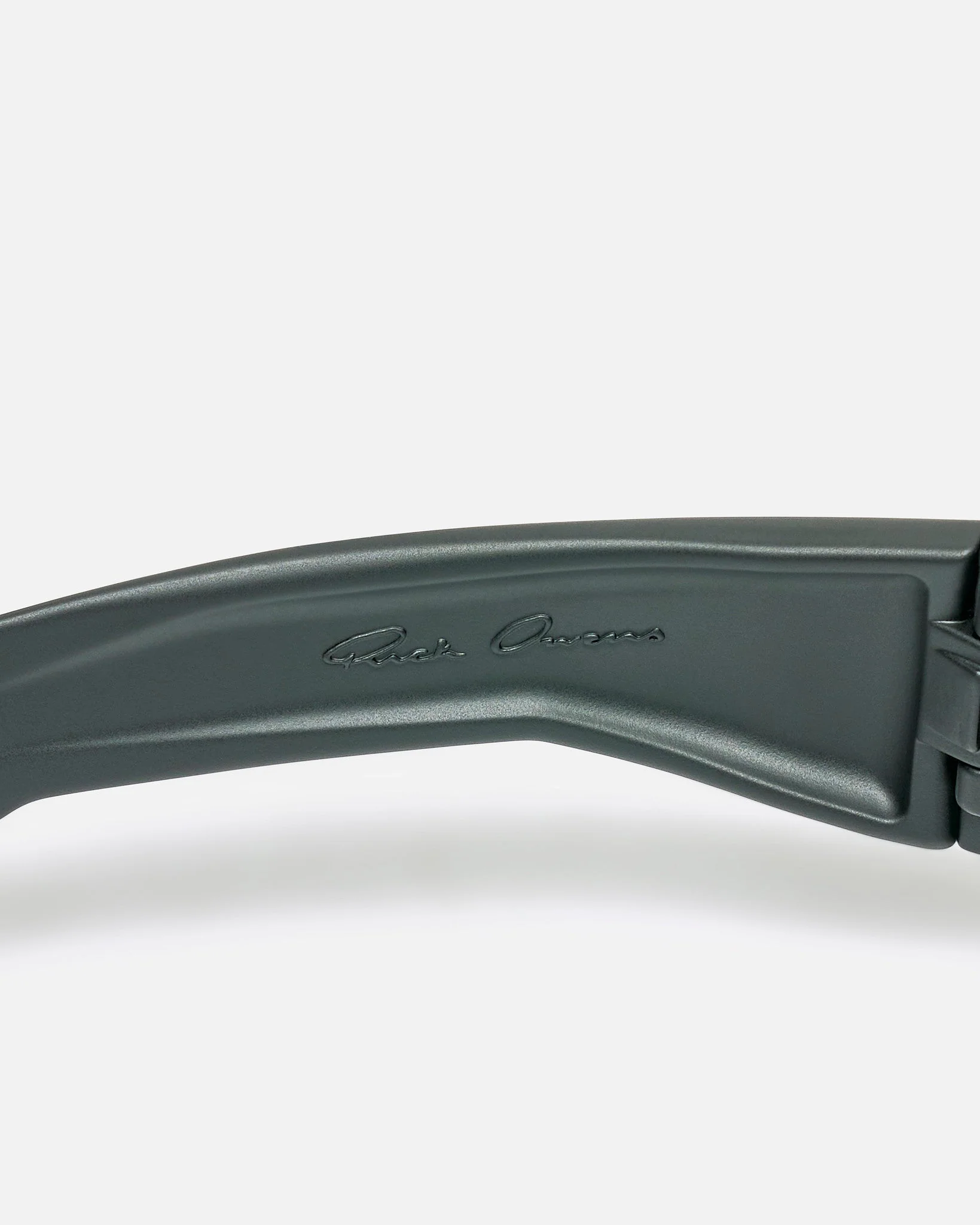 Hollywood Ryder Sunglasses in Black/Black - Image 3