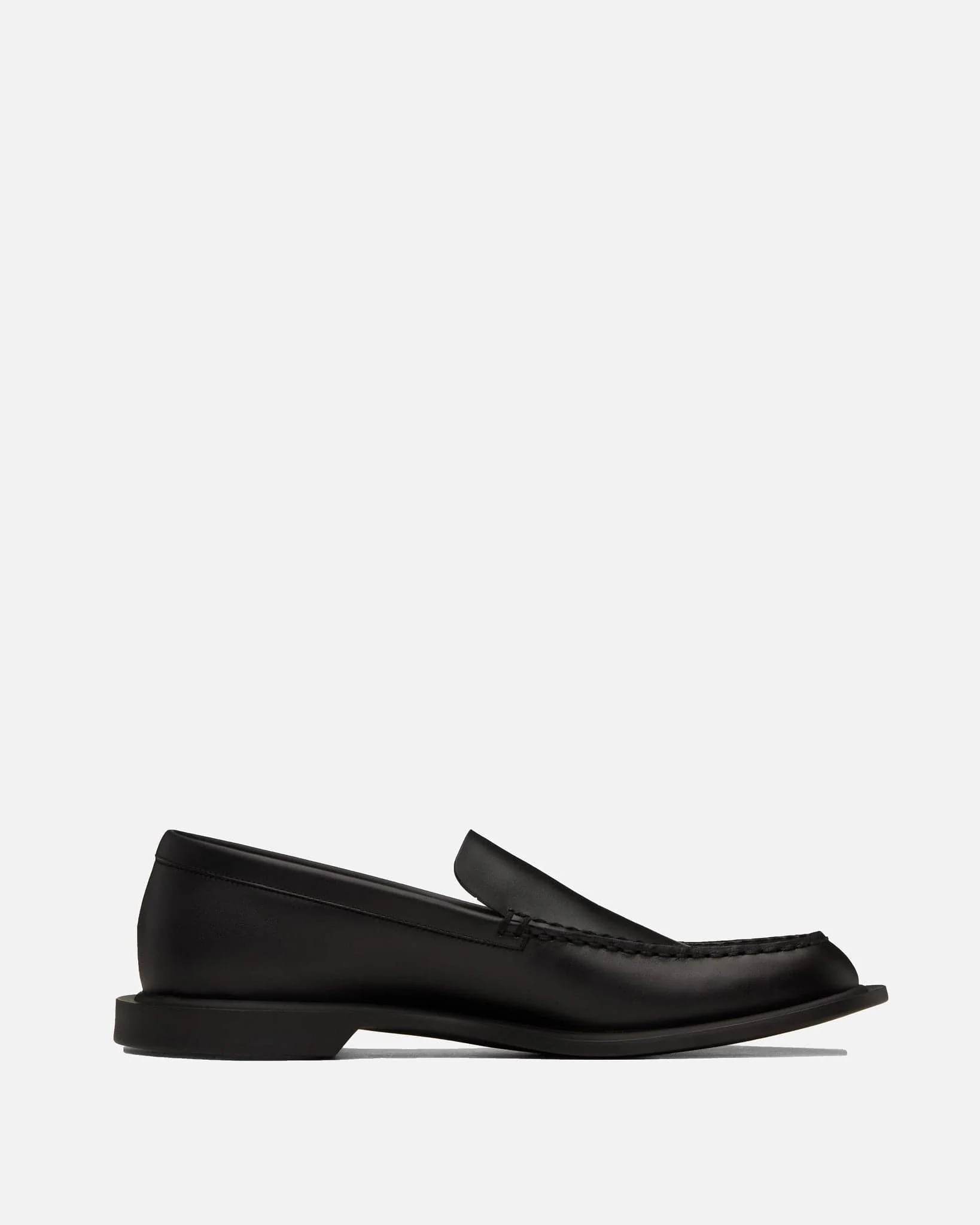 Nic Loafer in Black - Image 3