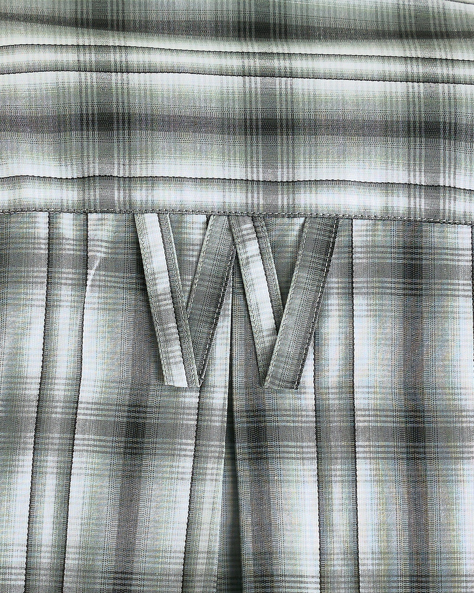 Point Collar Dress Shirt in Shadow - Image 4